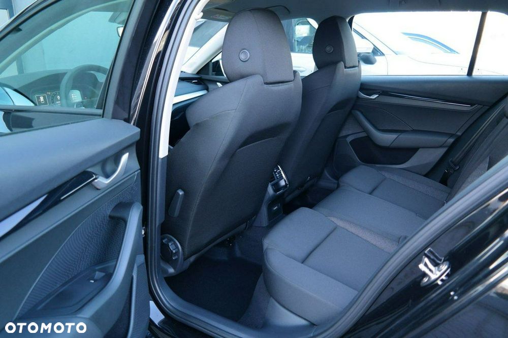Skoda Octavia - 24