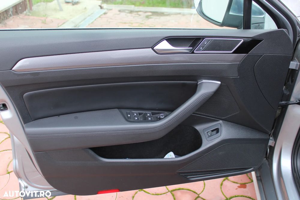 Volkswagen Passat Alltrack 2.0 TDI 4Motion - 24