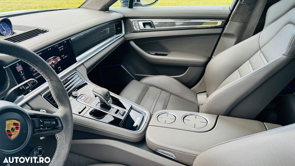 Porsche Panamera 4S E-Hybrid - 11