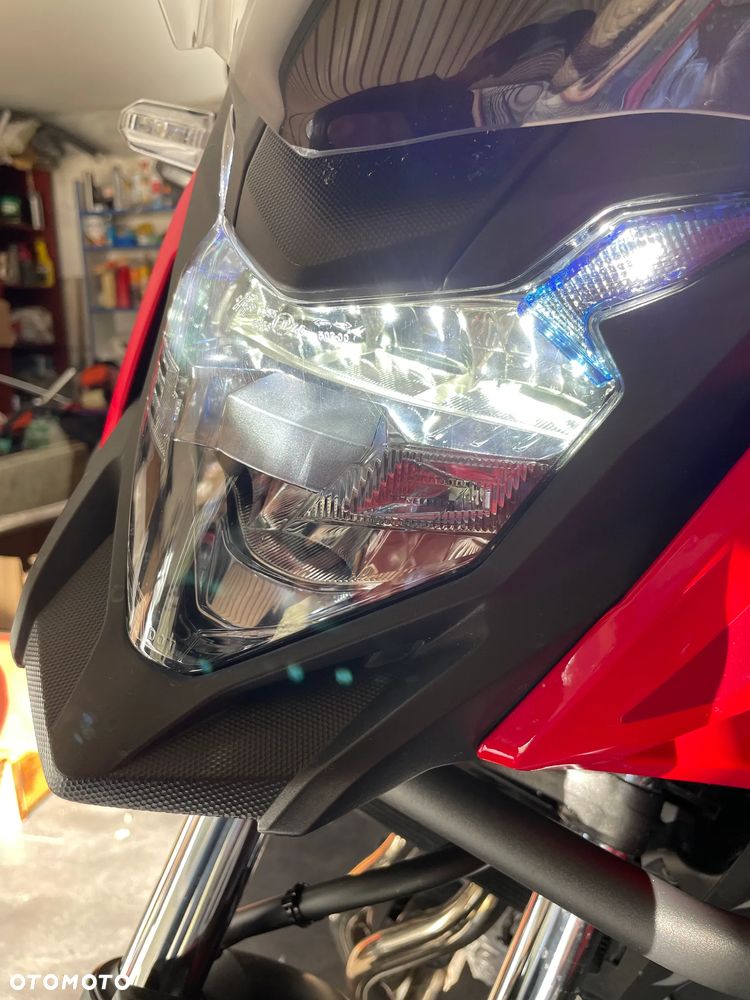 Honda CB - 11