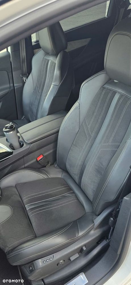 Peugeot 5008 BlueHDi 130 EAT8 GT - 12