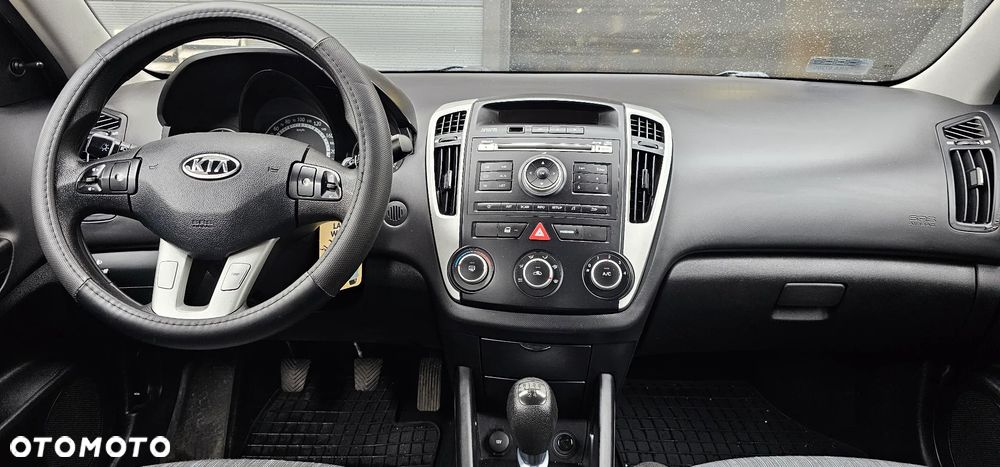 Kia Ceed 1.4 L - 7