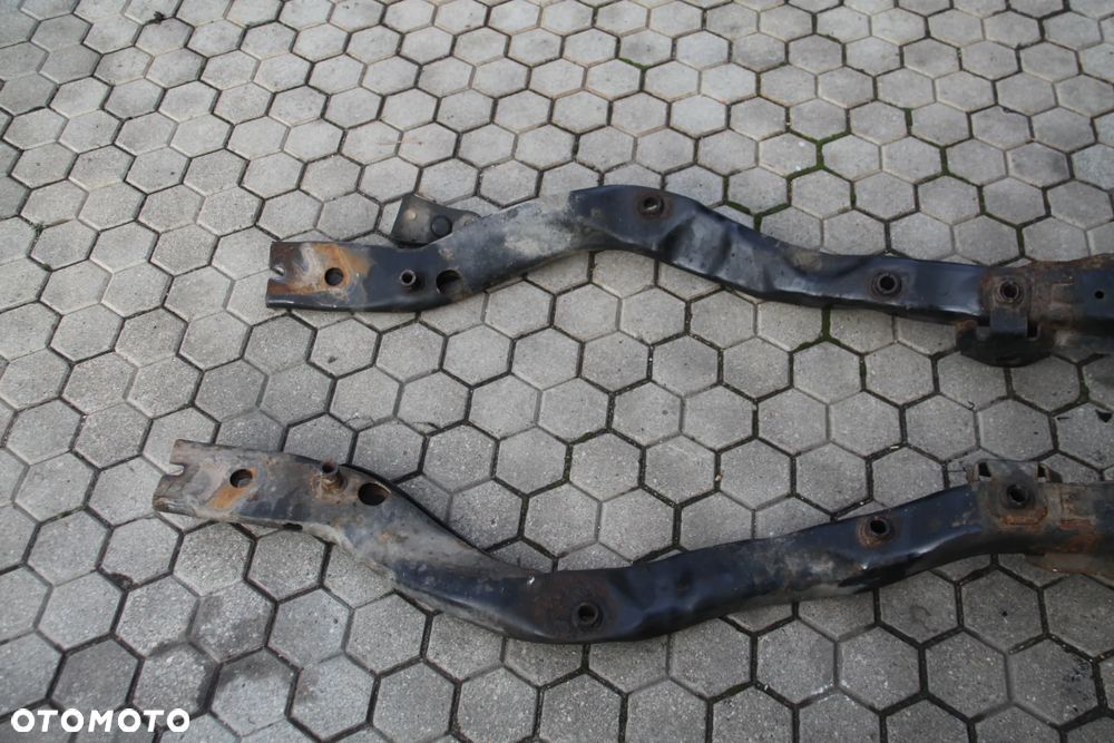 SUBARU FORESTER II SG 02->07R Belka  Zawieszenia  Rama  Trewers LEWY / PRAWY - 4