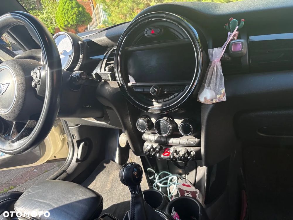 MINI Cooper S - 6