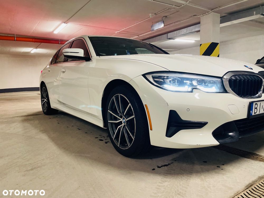 BMW Seria 3 330i xDrive M Sport - 3