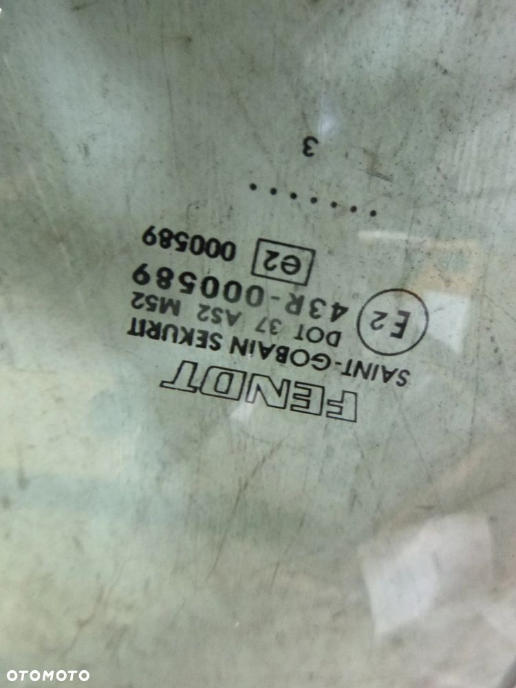 nowa oryginał szyba tylna tył fendt vario 1180x870x665 - 5