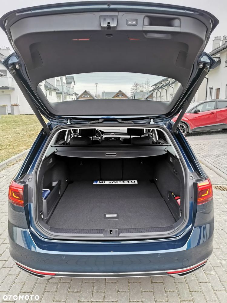 Volkswagen Passat - 14