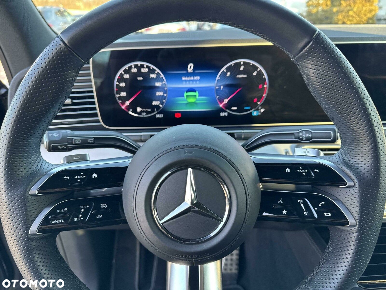 Mercedes-Benz GLE - 12