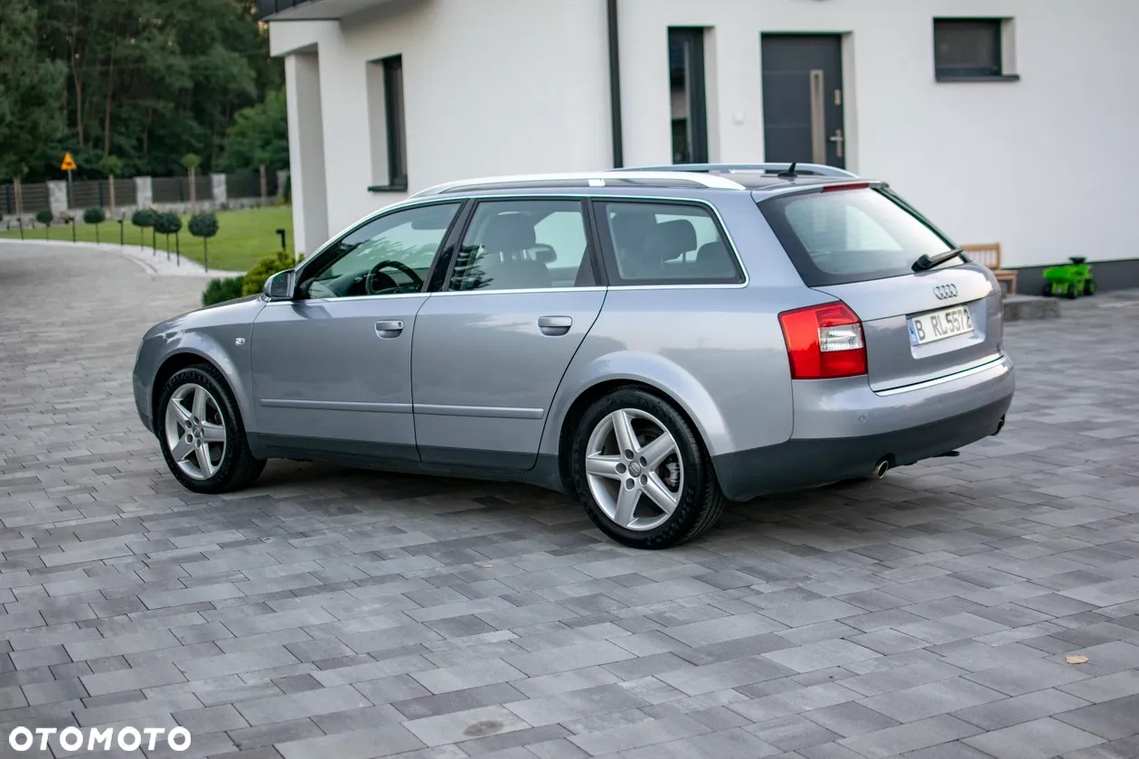 Audi A4 - 24