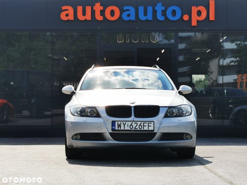 BMW Seria 3 320i - 2