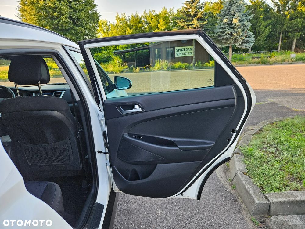 Hyundai Tucson blue 1.7 CRDi 2WD Style - 34