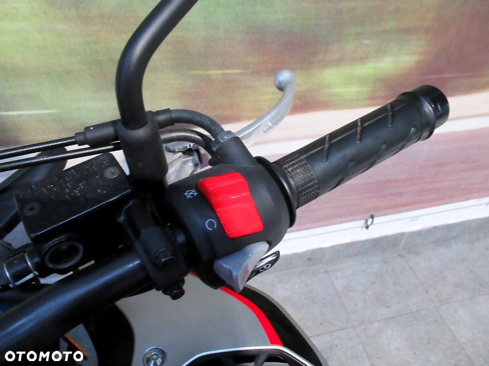 Honda CB - 11
