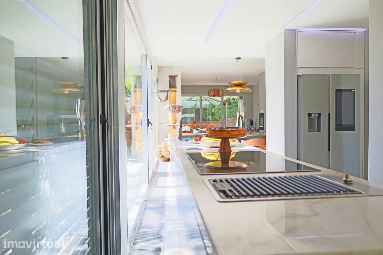 Moradia T3 Arquitetura Contemporânea c/ Piscina | Classe Energética A - Grande imagem: 5/44