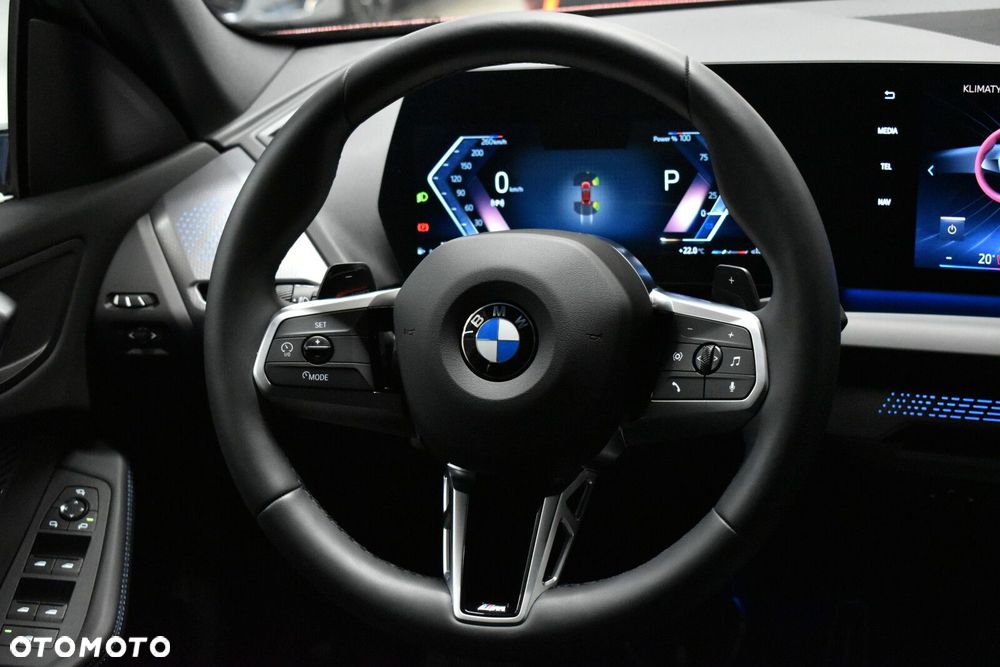 BMW Seria 2 220i mHEV - 11