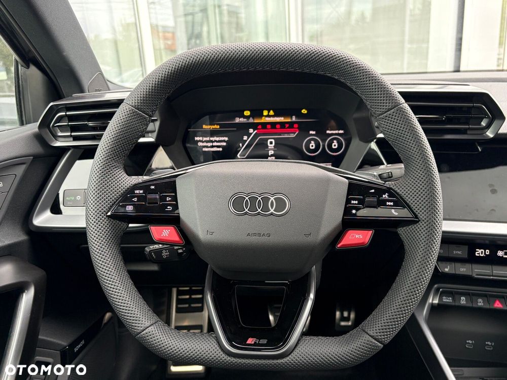Audi RS3 Limousine - 24