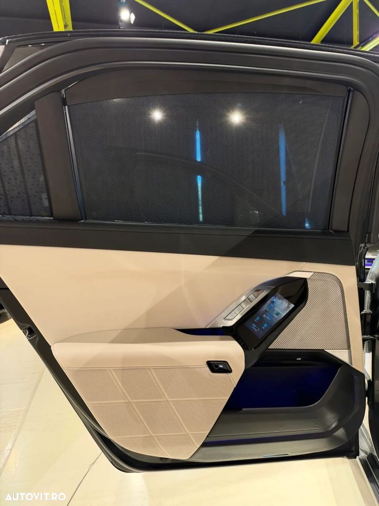 BMW Seria 7 - 19