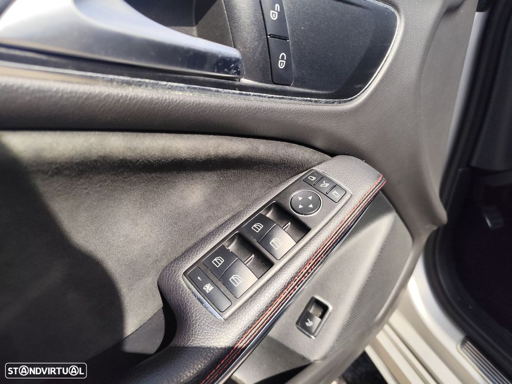 Mercedes-Benz CLA 200 d Urban - 31