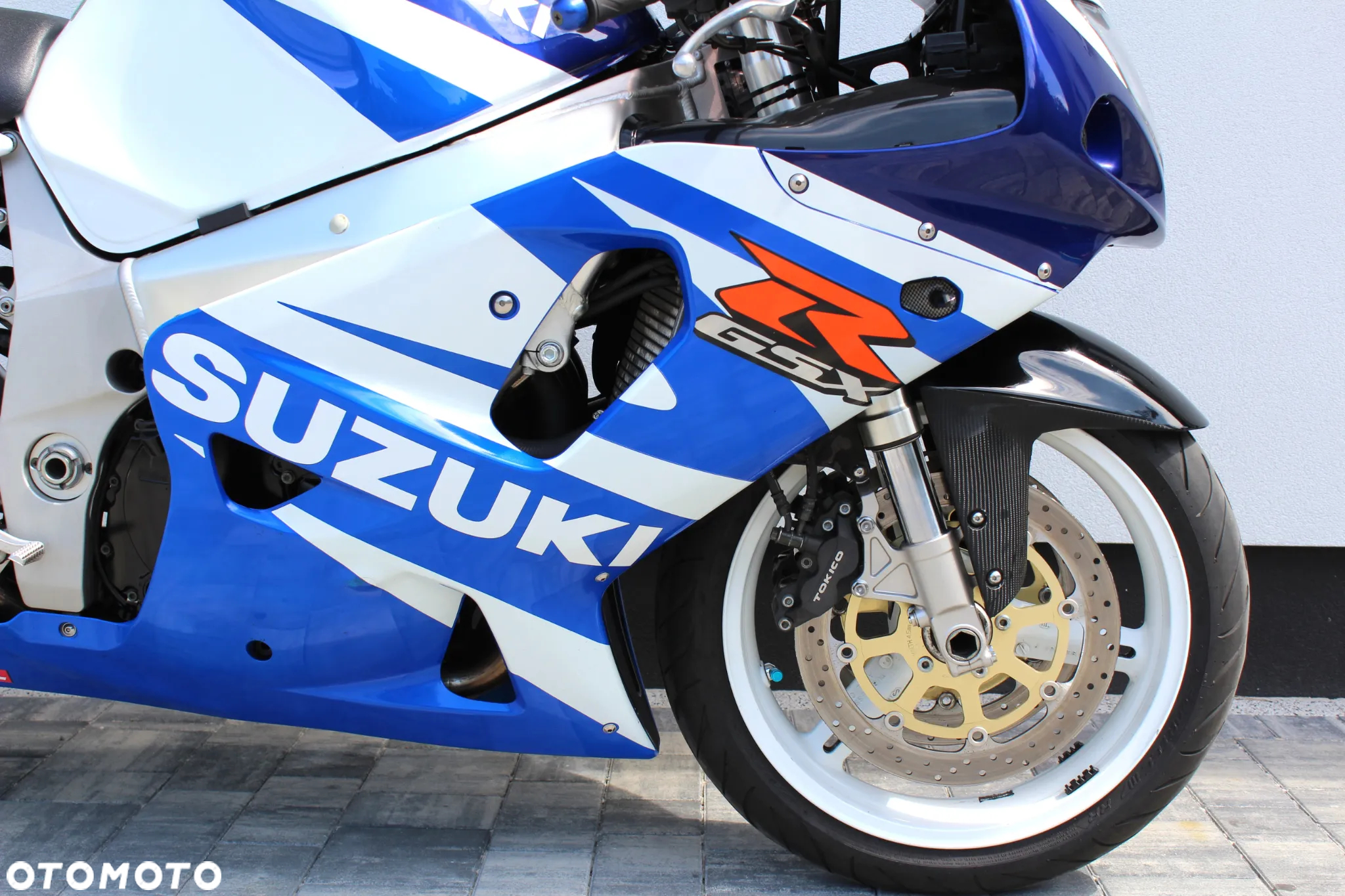 Suzuki GSX-R - 15