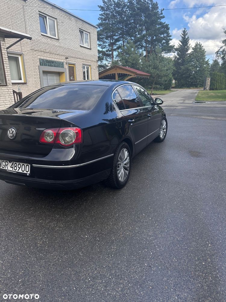 Volkswagen Passat 2.0 TDI DPF Comfortline - 9