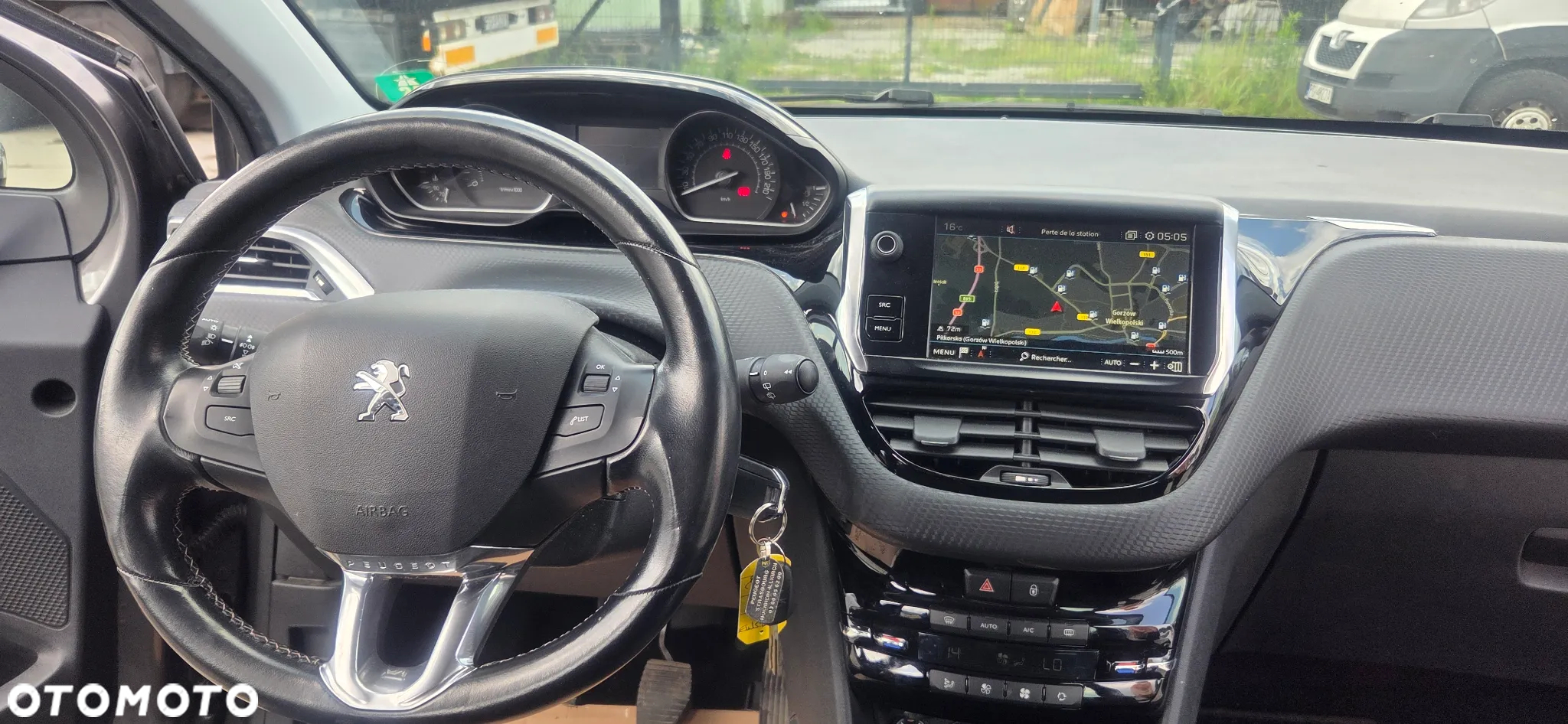 Peugeot 208 PureTech 110 Stop & Start Allure - 19