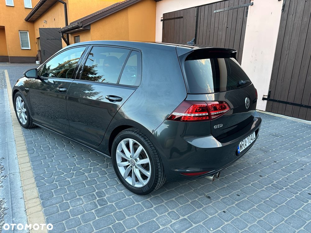 Volkswagen Golf - 7