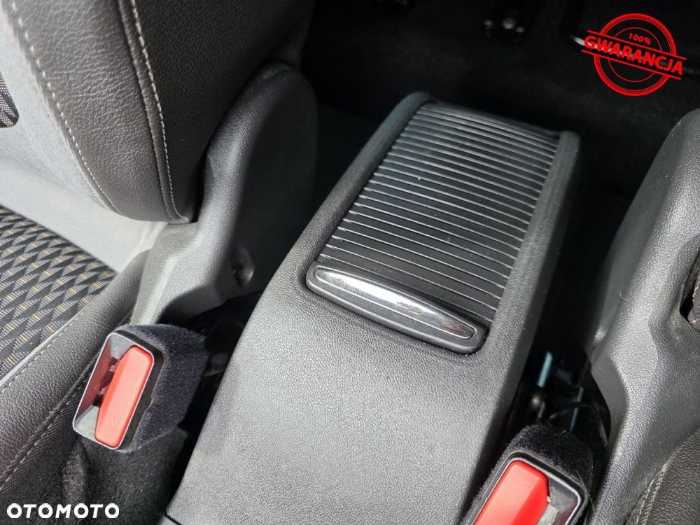 Opel Crossland X - 39