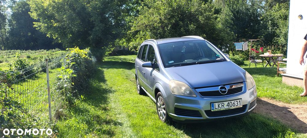 Opel Zafira 1.8 Cosmo - 4