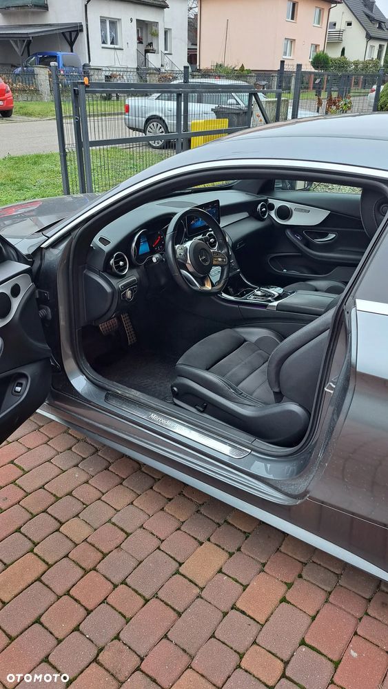 Mercedes-Benz Klasa C 220 d 9G-TRONIC AMG Line - 18