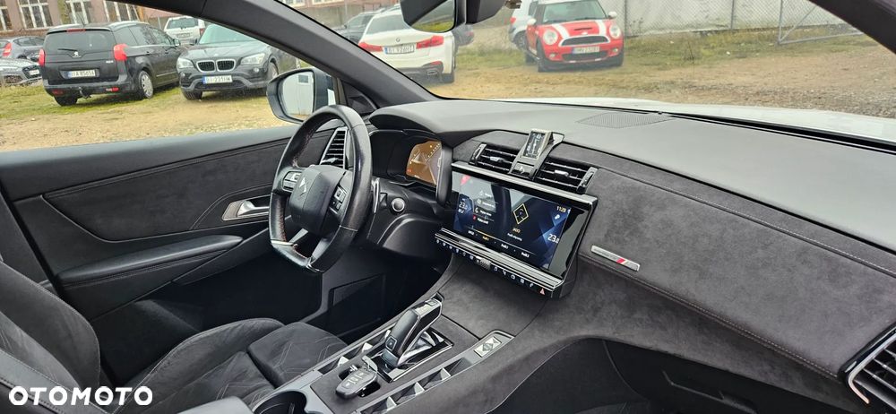 DS Automobiles DS 7 Crossback - 24