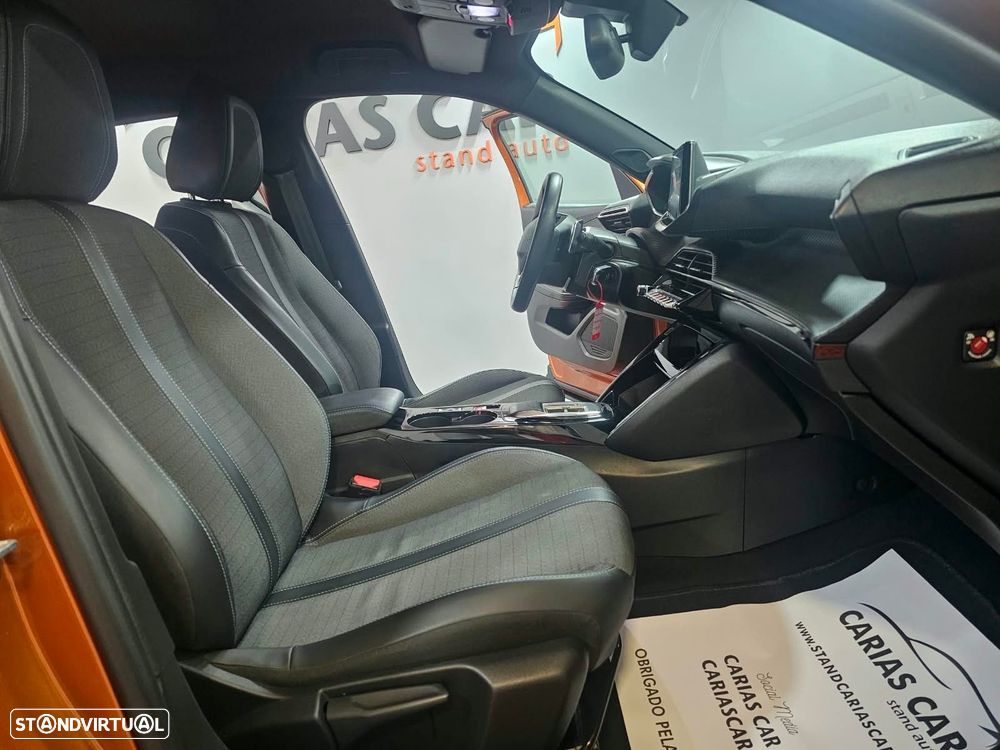 Peugeot 2008 1.2 PureTech Allure EAT8 - 12