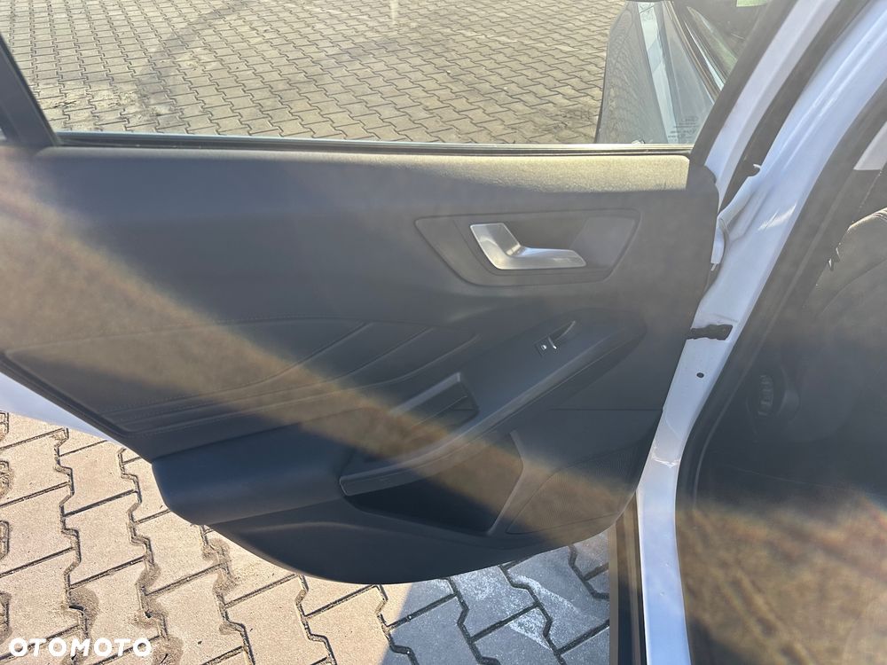 Ford Focus - 12