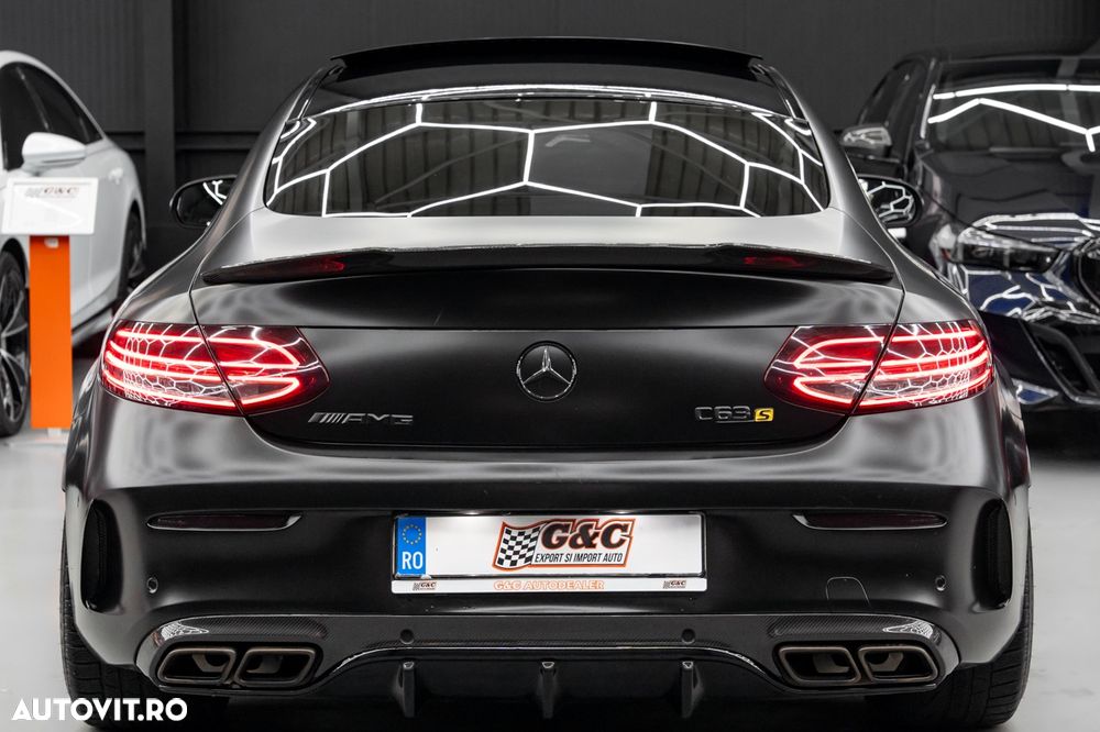 Mercedes-Benz C 63 AMG S Coupe Aut. - 25