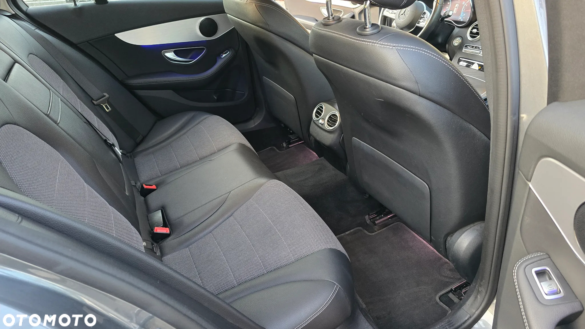 Mercedes-Benz Klasa C 180 T 9G-TRONIC Avantgarde - 19