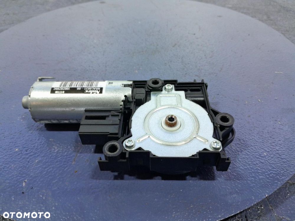 AUDI Q7 II 4M LIFT SILNICZEK SZYBERDACHU 4M0959591 - 2