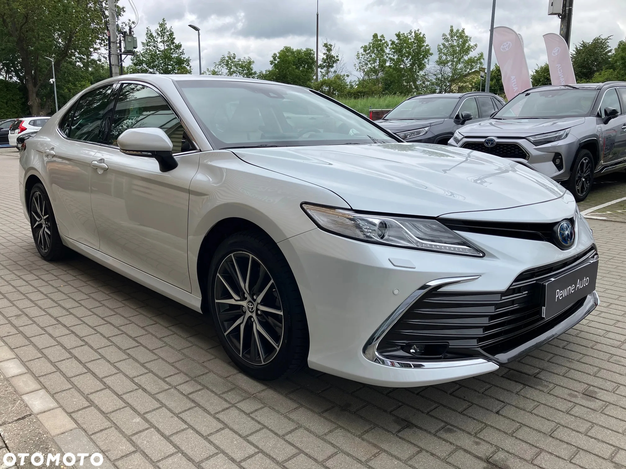 Toyota Camry 2.5 Hybrid Executive CVT - 11