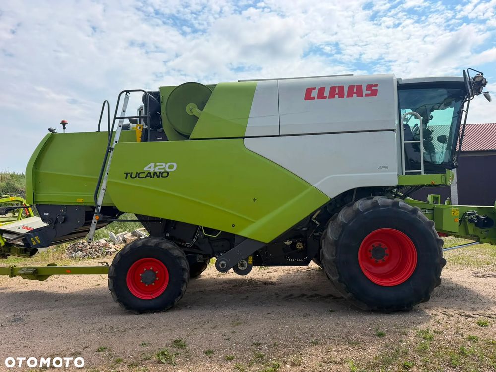 Claas Tucano 420, heder CLAAS VARIO 560, przystawka do kukurydzy CLAAS CORIO 675FC - 6
