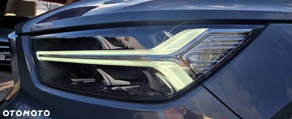 Volvo XC 40 T3 Momentum Pro - 3