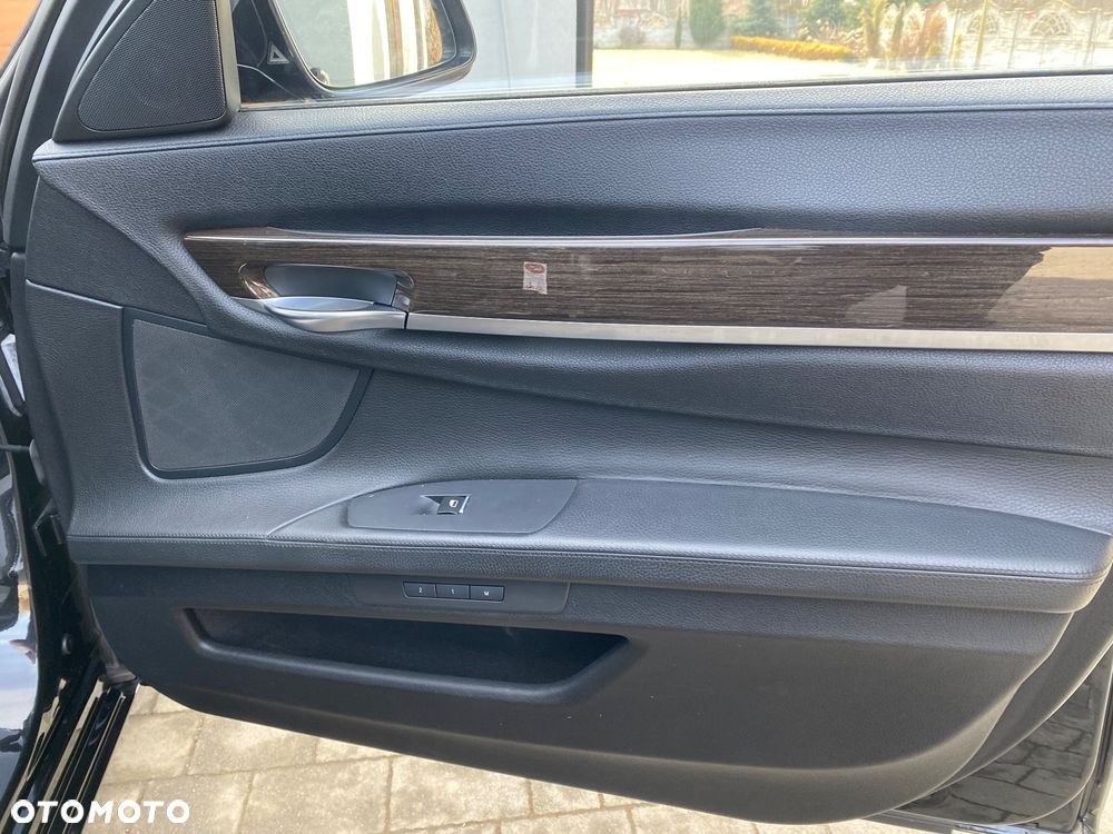 BMW Seria 7 ver-activehybrid - 36