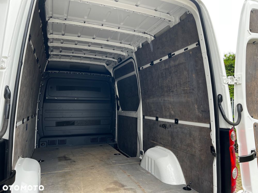 Volkswagen CRAFTER - 18