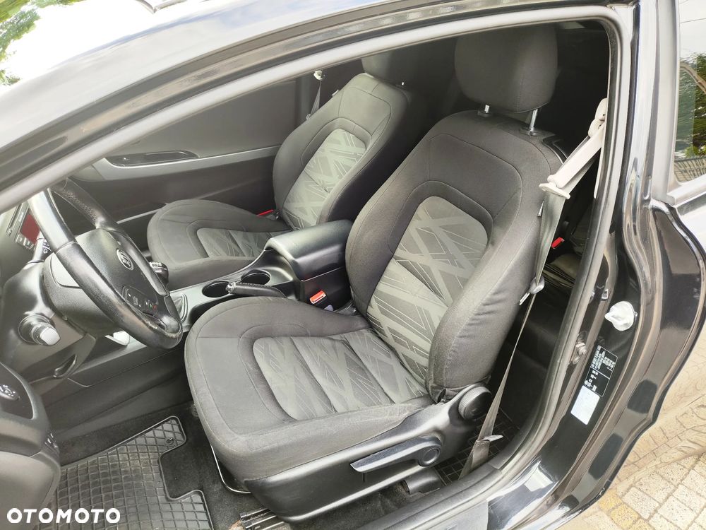 Kia Ceed 1.6 GDI Business Line - 23