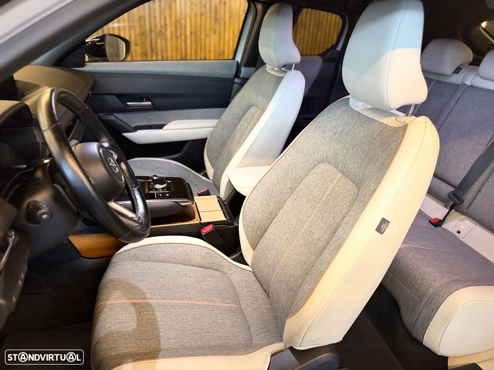 Mazda MX-30 e-SKYACTIV Advantage+Modern Confidence - 15