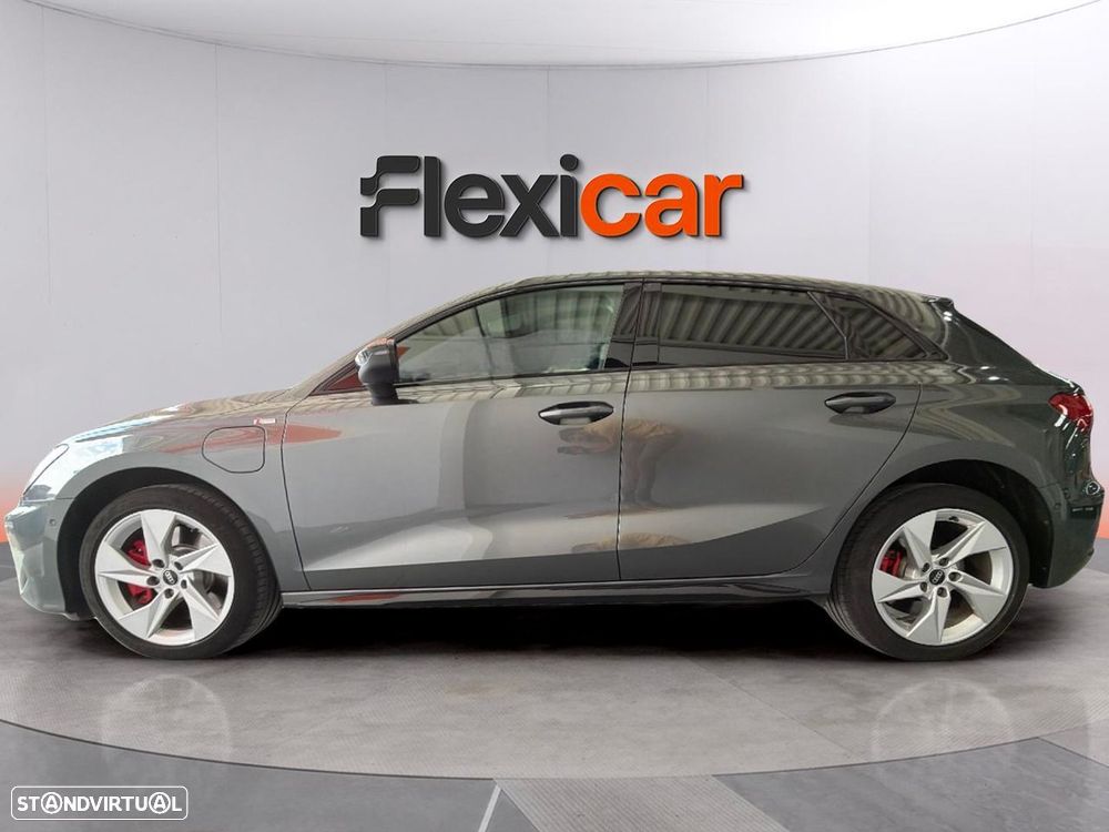 Audi A3 Sportback 45 TFSIe S line - 4