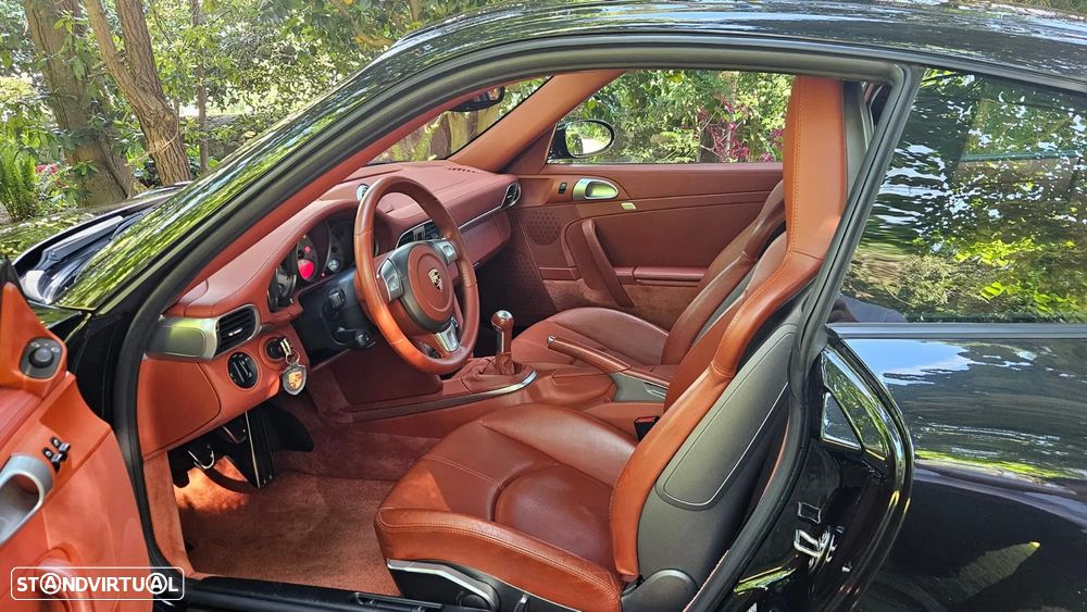 Porsche 911 (997) Carrera 4S - 10