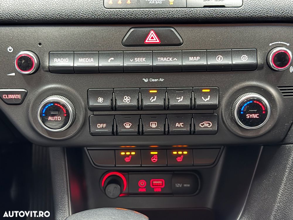 Kia Sportage 2.0 DSL 6AT 4x4 Style - 17