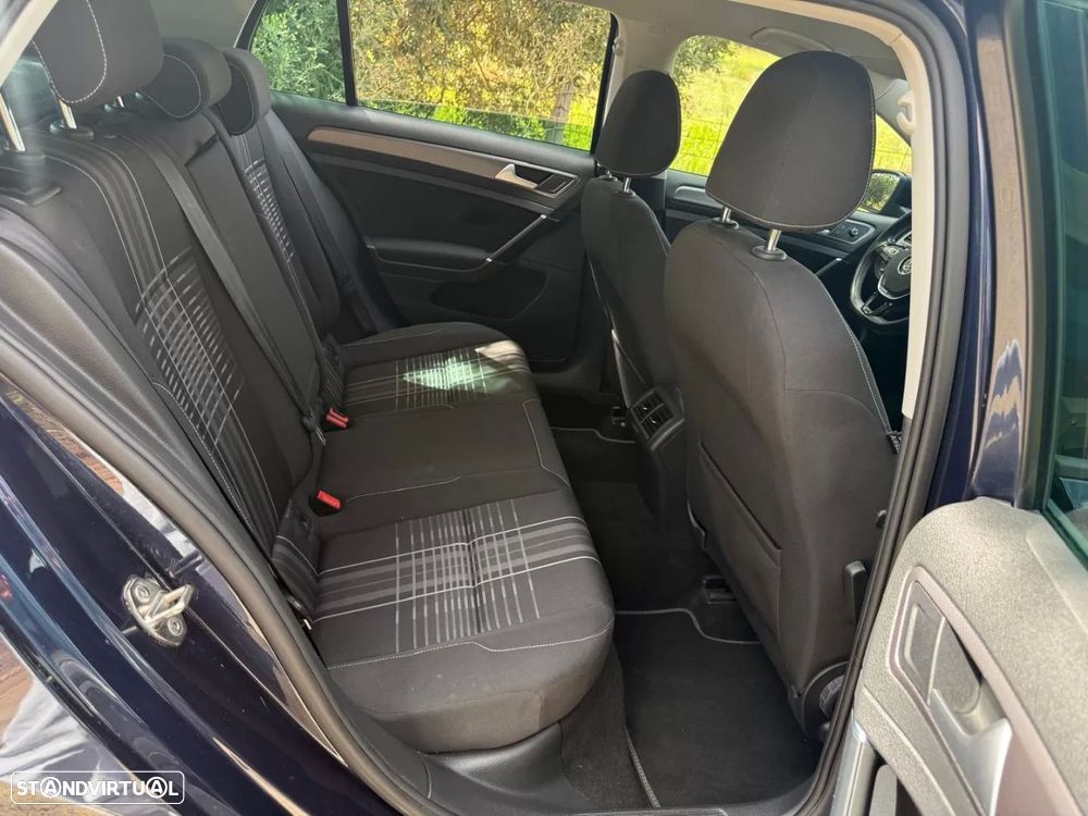 VW Golf 1.6 TDI BlueMotion DSG Comfortline - 39