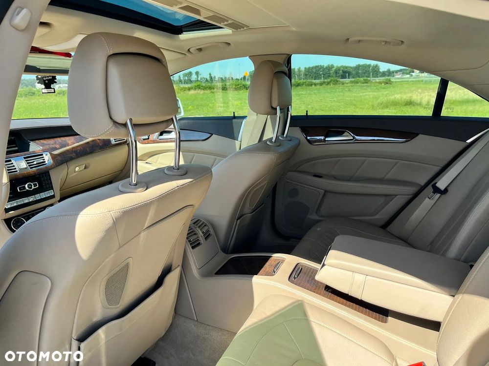 Mercedes-Benz CLS 500 4Matic 7G-TRONIC - 17