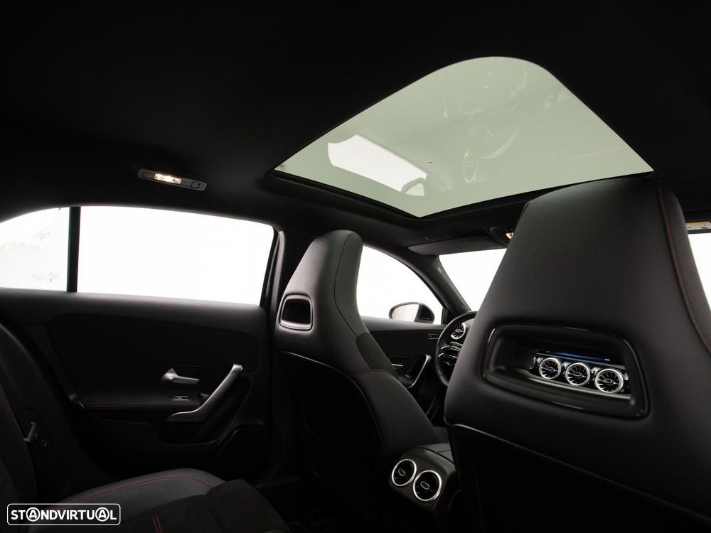 Mercedes-Benz A 200 7G-DCT AMG Line Advanced Plus - 12