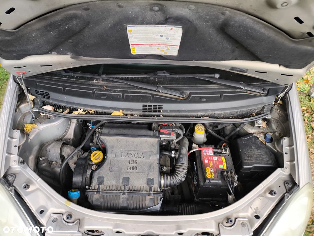 Lancia Musa 1.4 16v Platino - 17