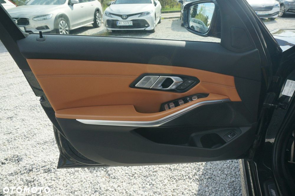 BMW Seria 3 - 19