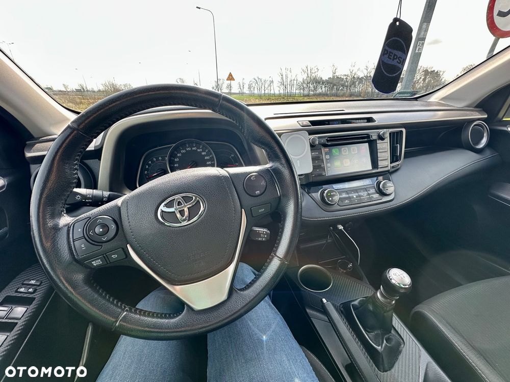 Toyota RAV4 2.2 D-4D Premium - 13